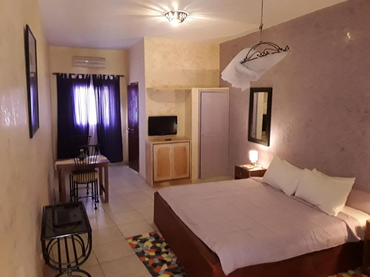 Hotel Grazia Maria M'Bour Exterior foto